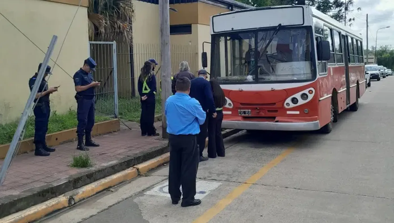 Un colectivo transportaba personas con discapacidad de forma ilegal y en pésimas condiciones