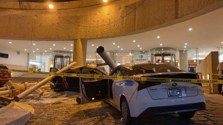 LE CAYÓ UN POSTE DE LUZ: un muerto tras el sismo de 7.1 que sacudió a México