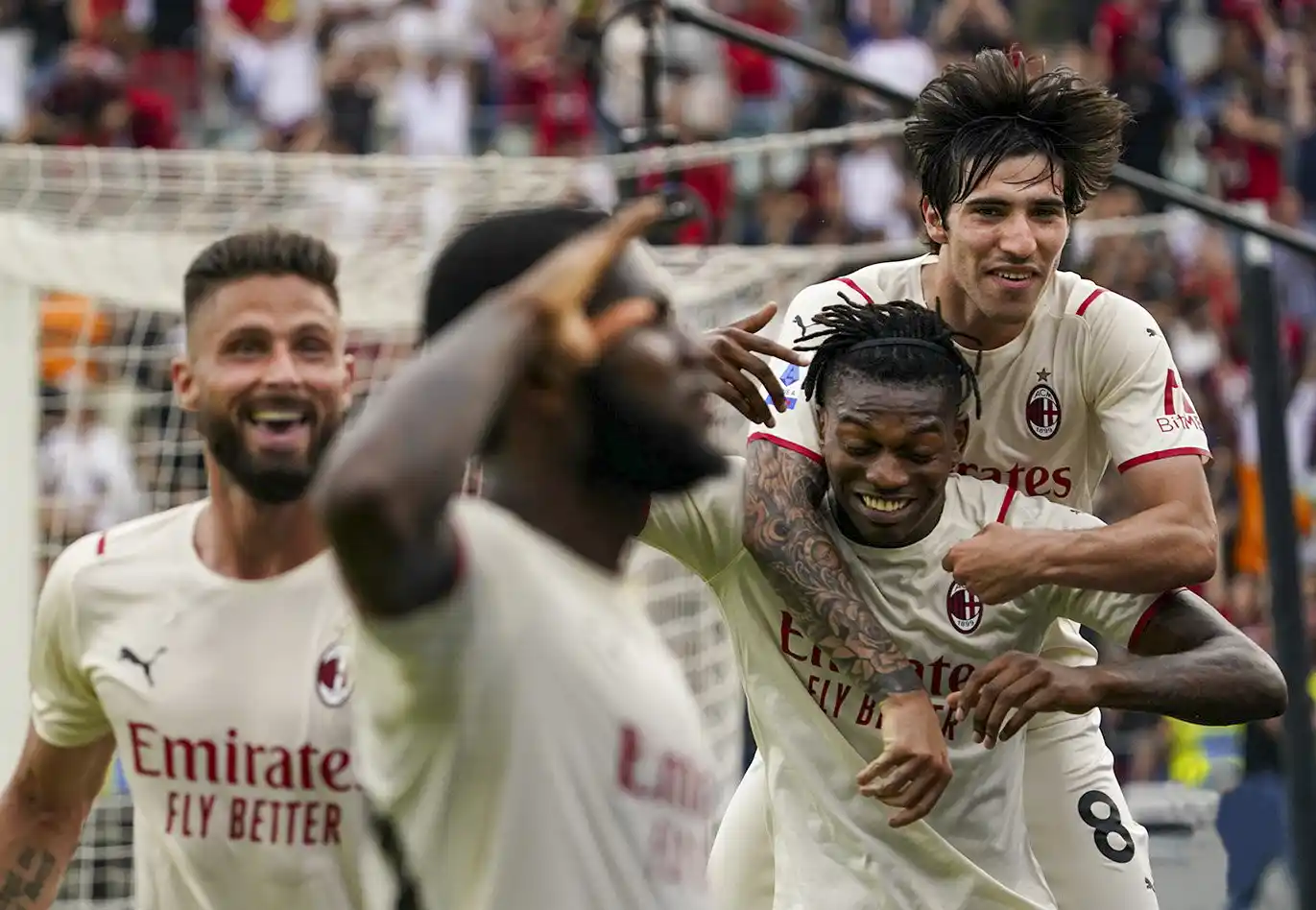 Milan se coronó tras once temporadas