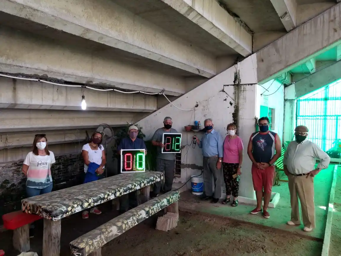 El Tejódromo recibió dos tableros electrónicos