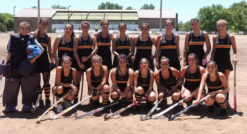 Hockey femenino: Carpinchos se hizo fuerte en Villa Elisa y fue campeón