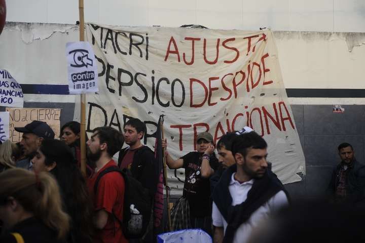 Trabajadores despedidos de PepsiCo exigen anular el pedido de desalojo de la planta