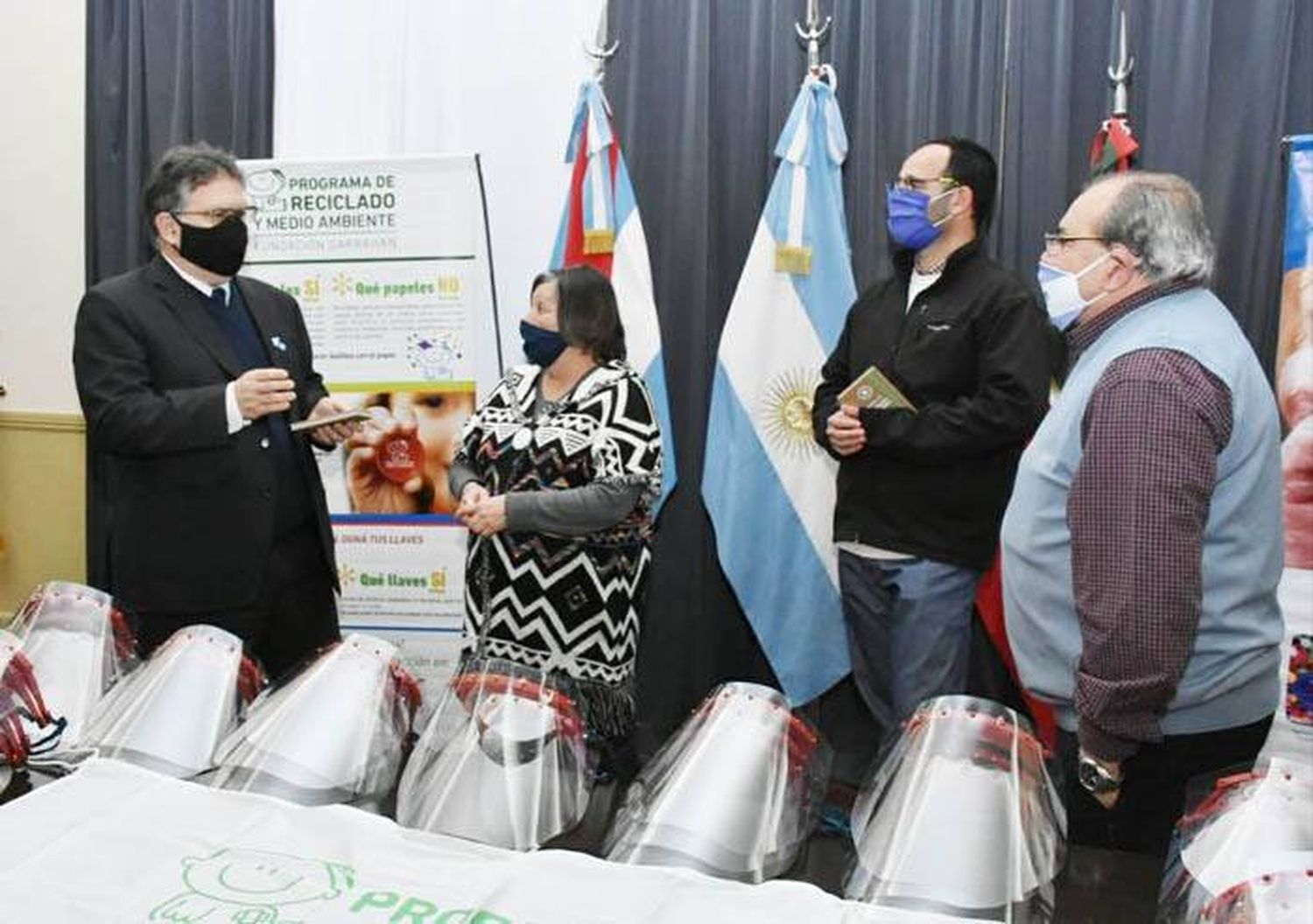 Fundación Garrahan donó máscaras de protección  facial a la municipalidad