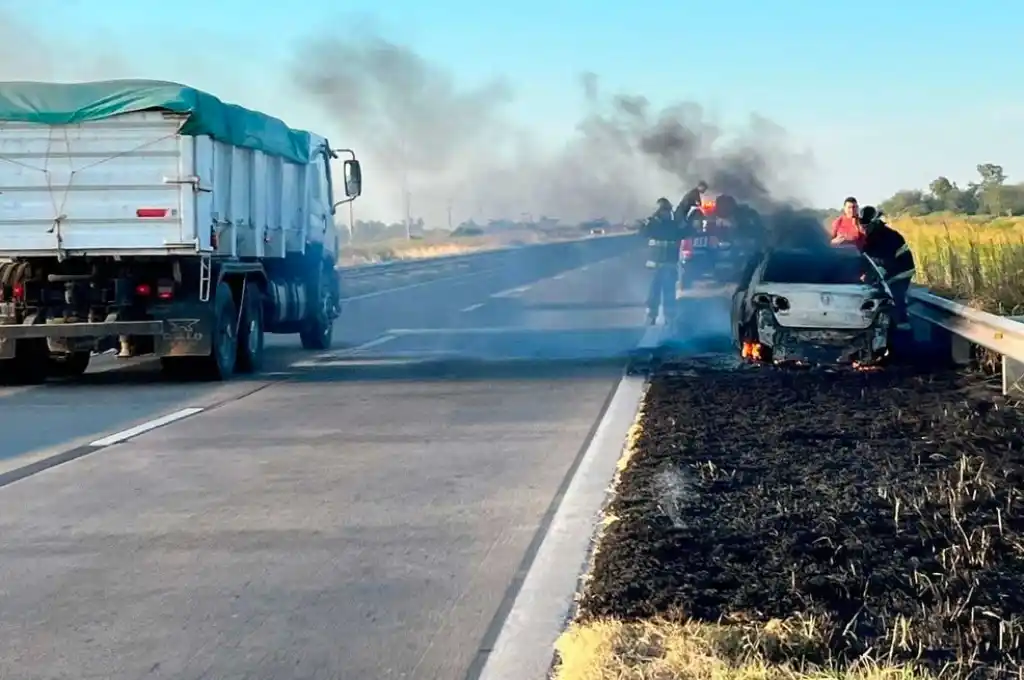 Auto quemado