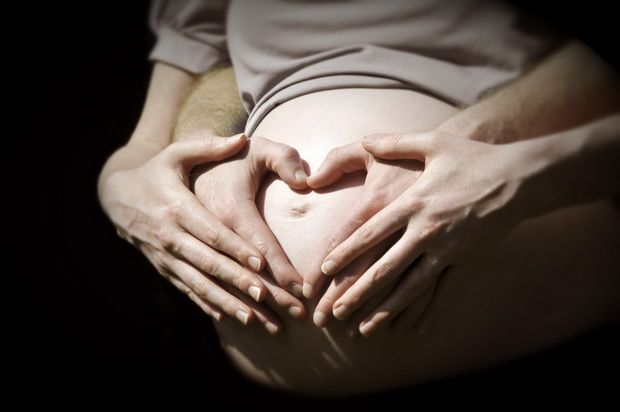 Aseguran que una famosísima pareja está esperando trillizos
