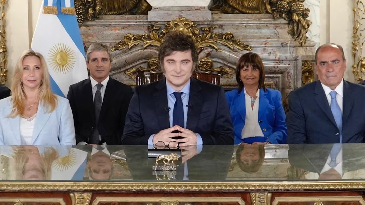 El Presidente firmó los decretos que anulan las tres leyes votadas por el Congreso el mes pasado.