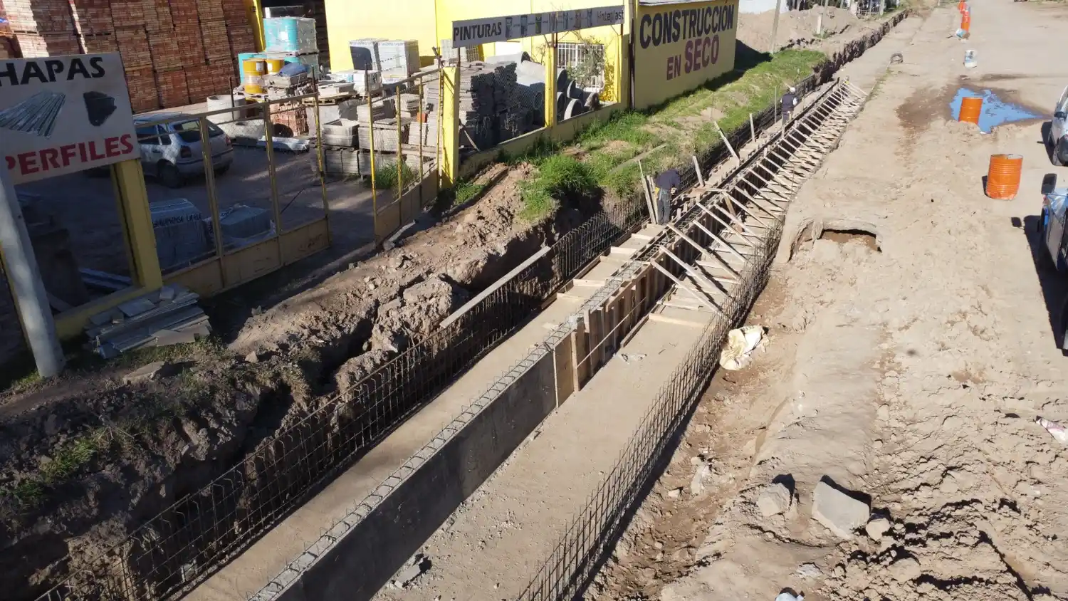 La obra hídrica avanza a paso firme.