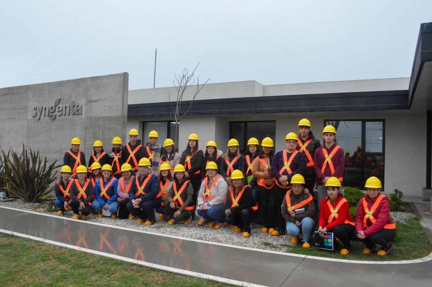 Alrededor de 60 cursantes de la capacitación en Operario de Planta Semillera efectuaron prácticas. Foto: MVT