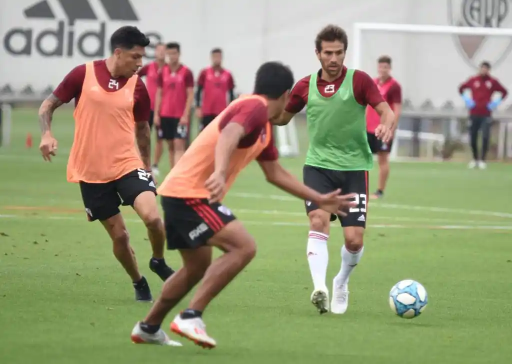 Enzo Pérez y De la Cruz están aptos para volver