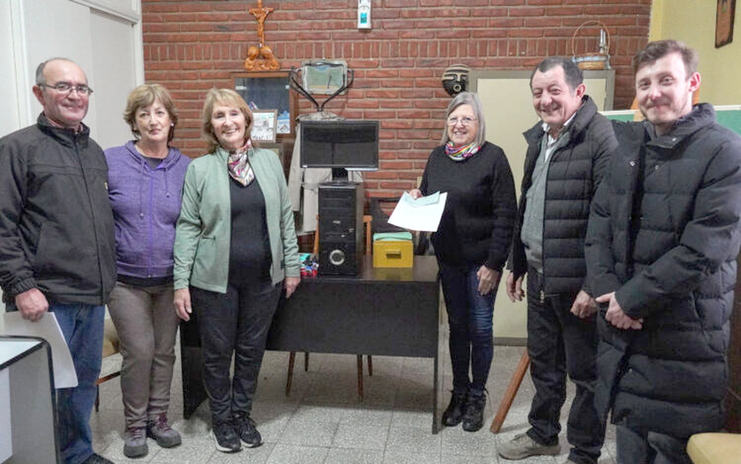Entrega. Del subsidio al Centro de Jubilados