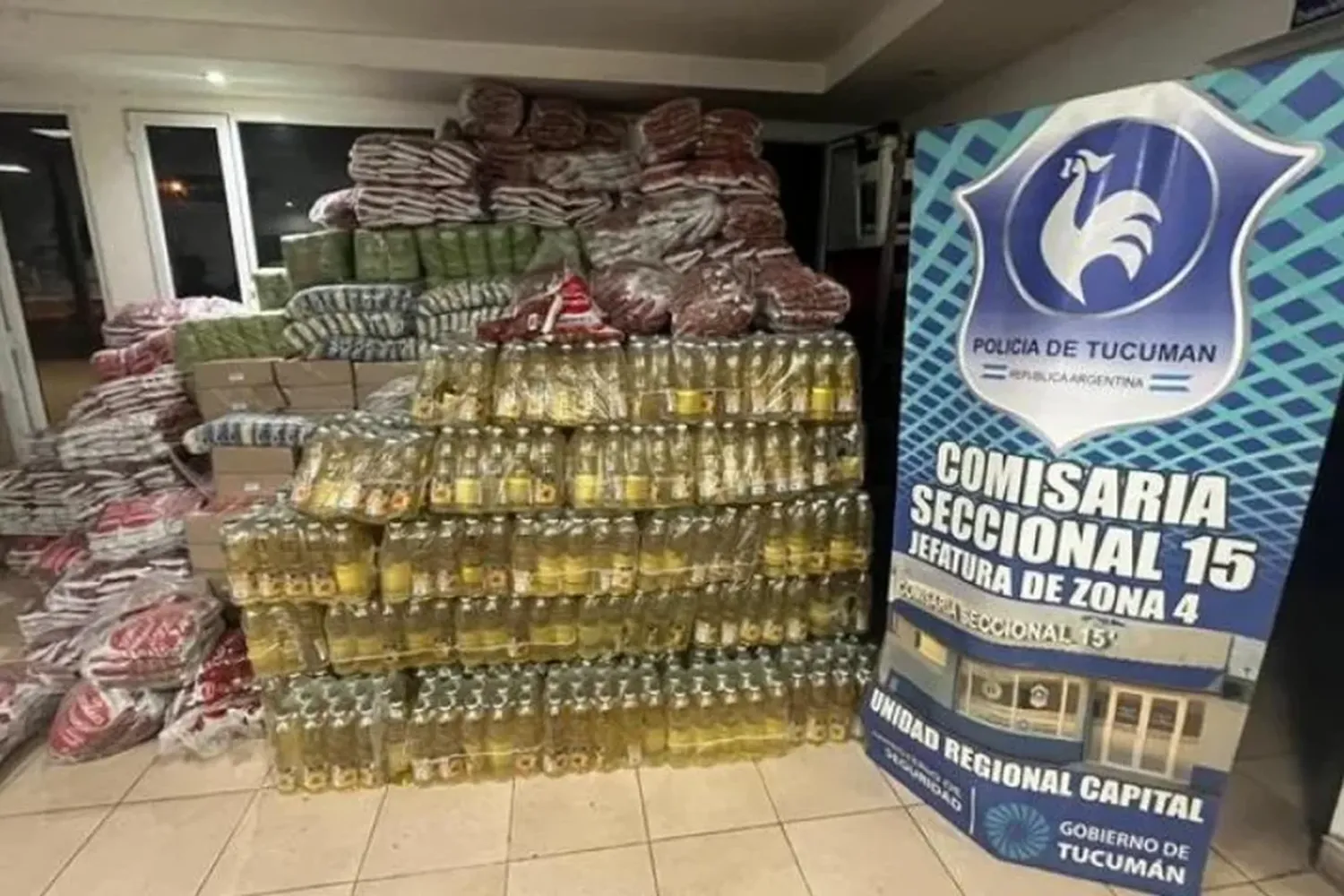 Tucumán: Encuentran 40 mil kilos de alimentos en la casa de un acusado de violencia de género. Serían de Capital Humano