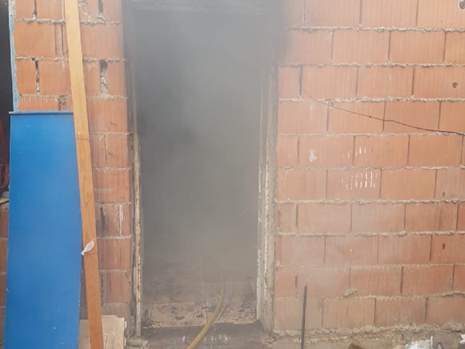 Se incendiaron dos habitaciones de una casa en Barrio Parque
