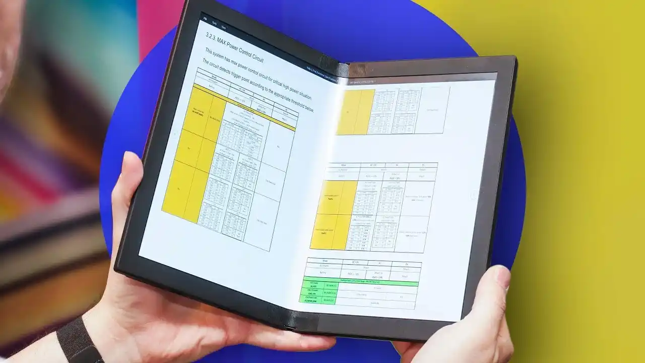 Lenovo presentó la primera laptop flexible del mercado