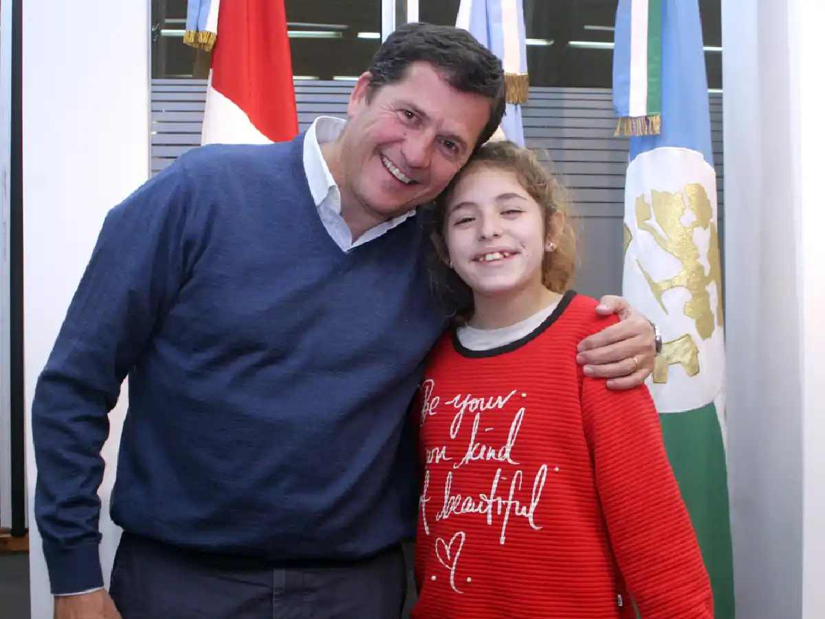 Arroyito: una niña grabó un Video sobre bullyng para  homenajear a su amiga