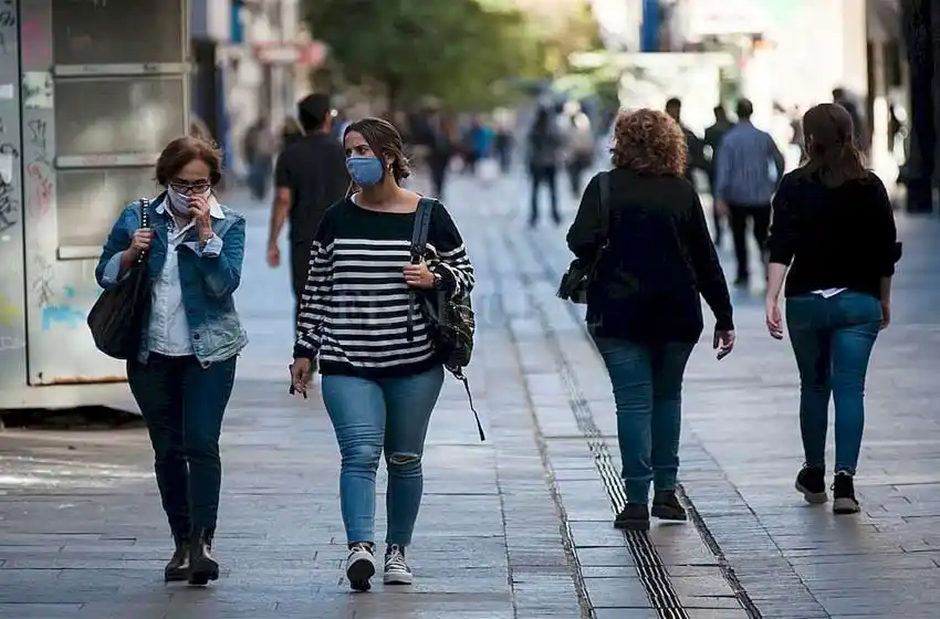 Tras el confinamiento estricto, se retomarán más actividades en Rosario