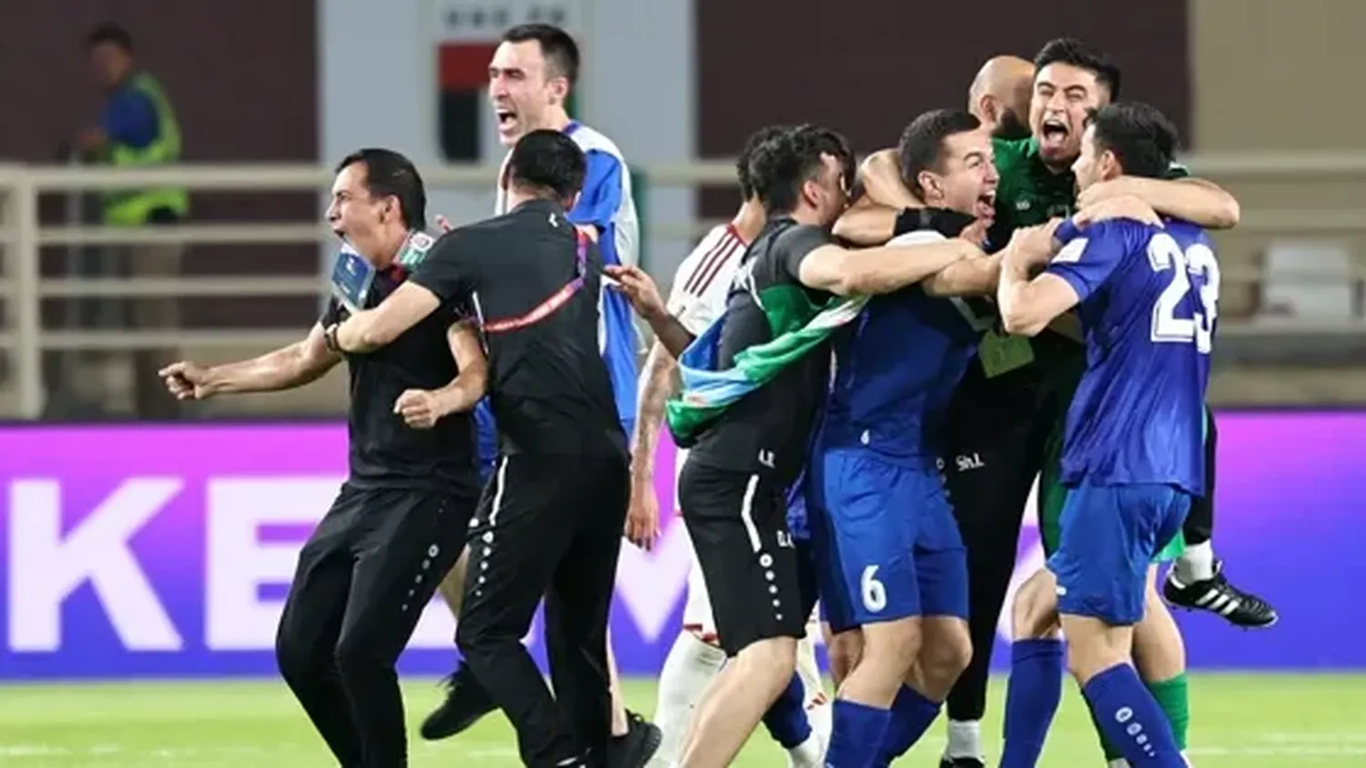 Uzbekistán clasificó a un Mundial por primera vez en su historia