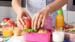 Desde el Colegio de Nutricionistas recomiendan viandas saludables para llevar a la escuela