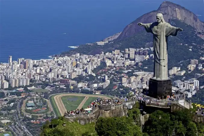 Otra turista argentina denuncia que le clonaron la tarjeta en Brasil