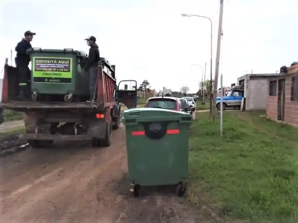 Se instalan nuevos contenedores en los barrios Escribano, el Obispado, Los Sauces, San Luis, La Concordia y 30 de Mayo