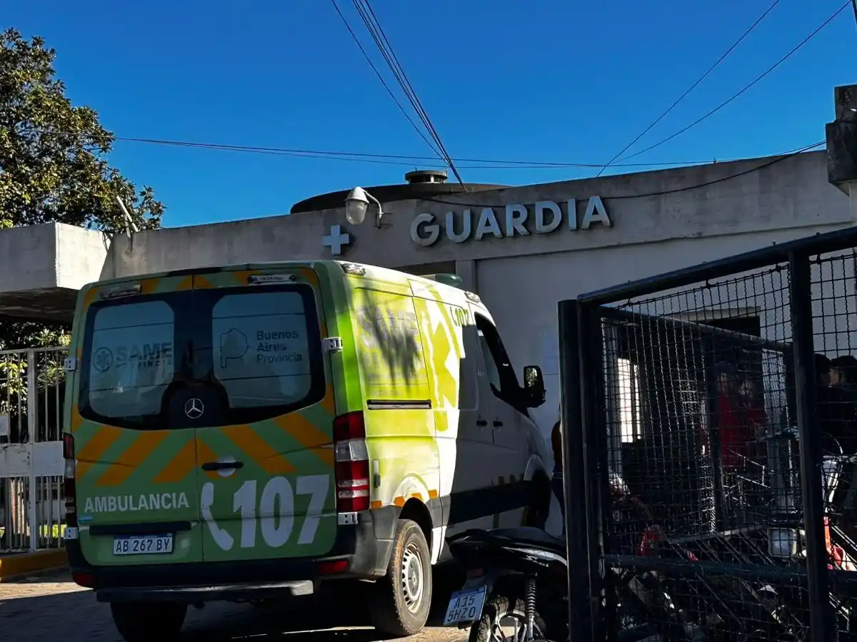 La motociclista fue asistida por médicos del 107.