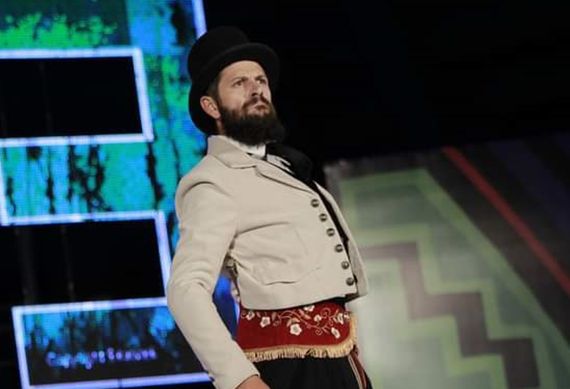 Conoce la historia de Juan Arispe, el tandilense que estará en la final del precosquin 2023
