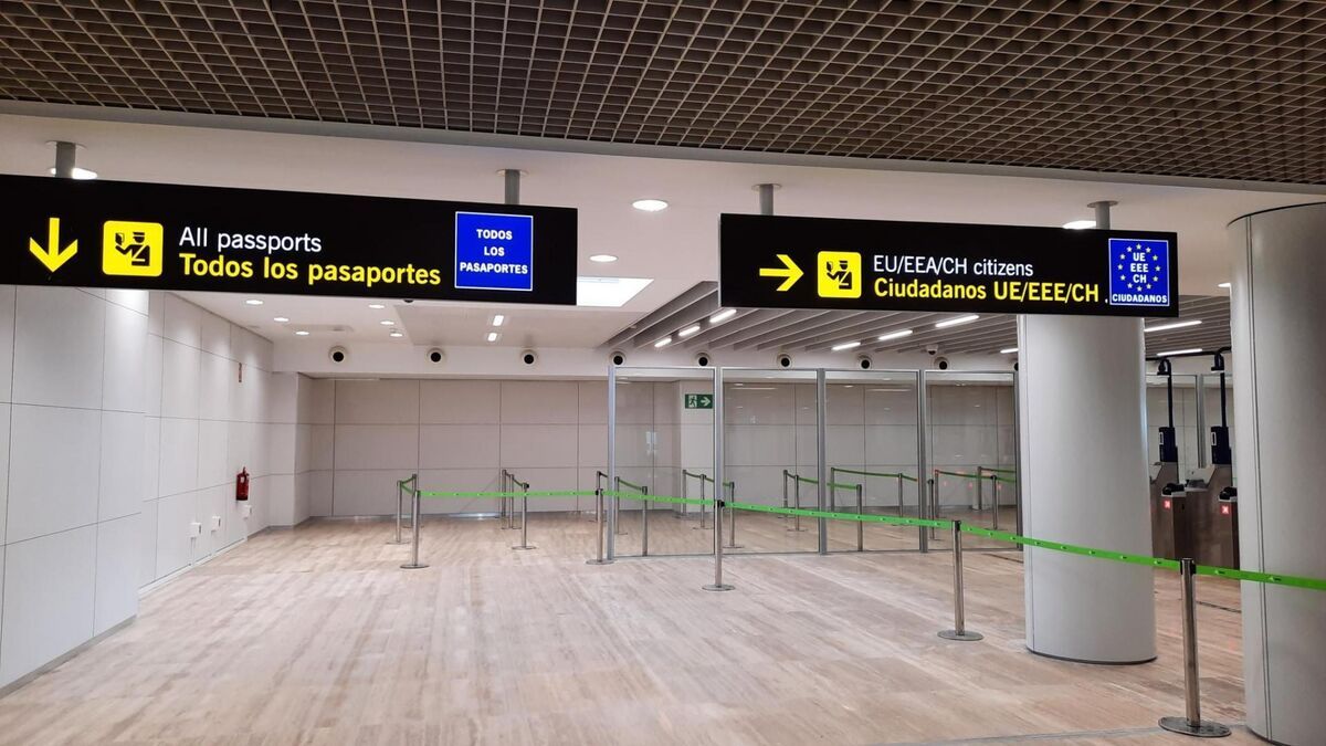 Aena inaugurates the new international departures area at Seville Airport