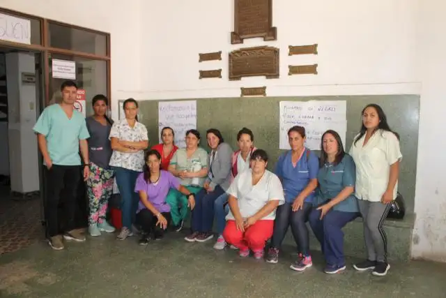 Mucamas del Hospital San Antonio realizan paro por su situación laboral