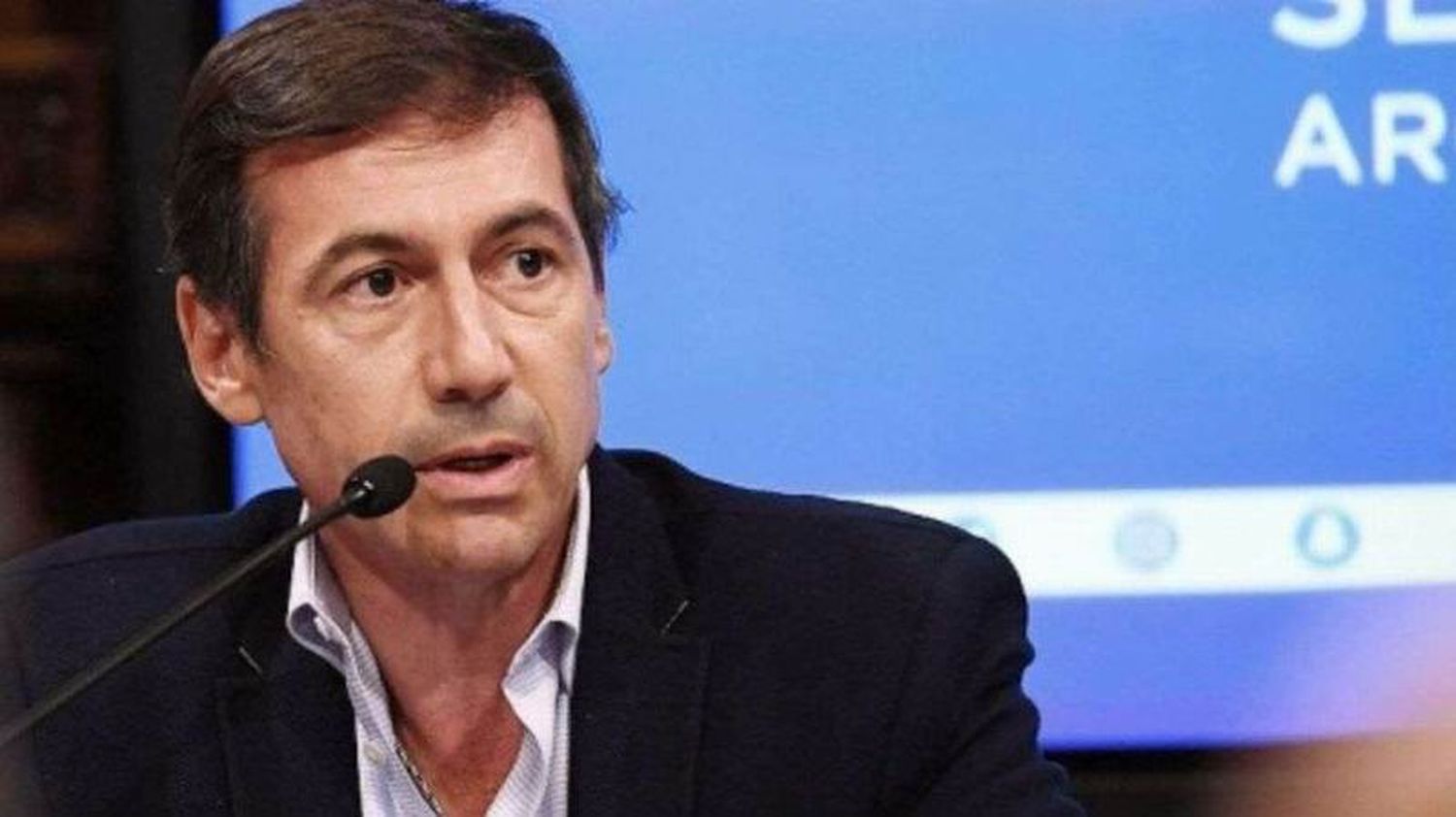 Naidenoff: “Cada uno puede 
acompañar al candidato que quiere”