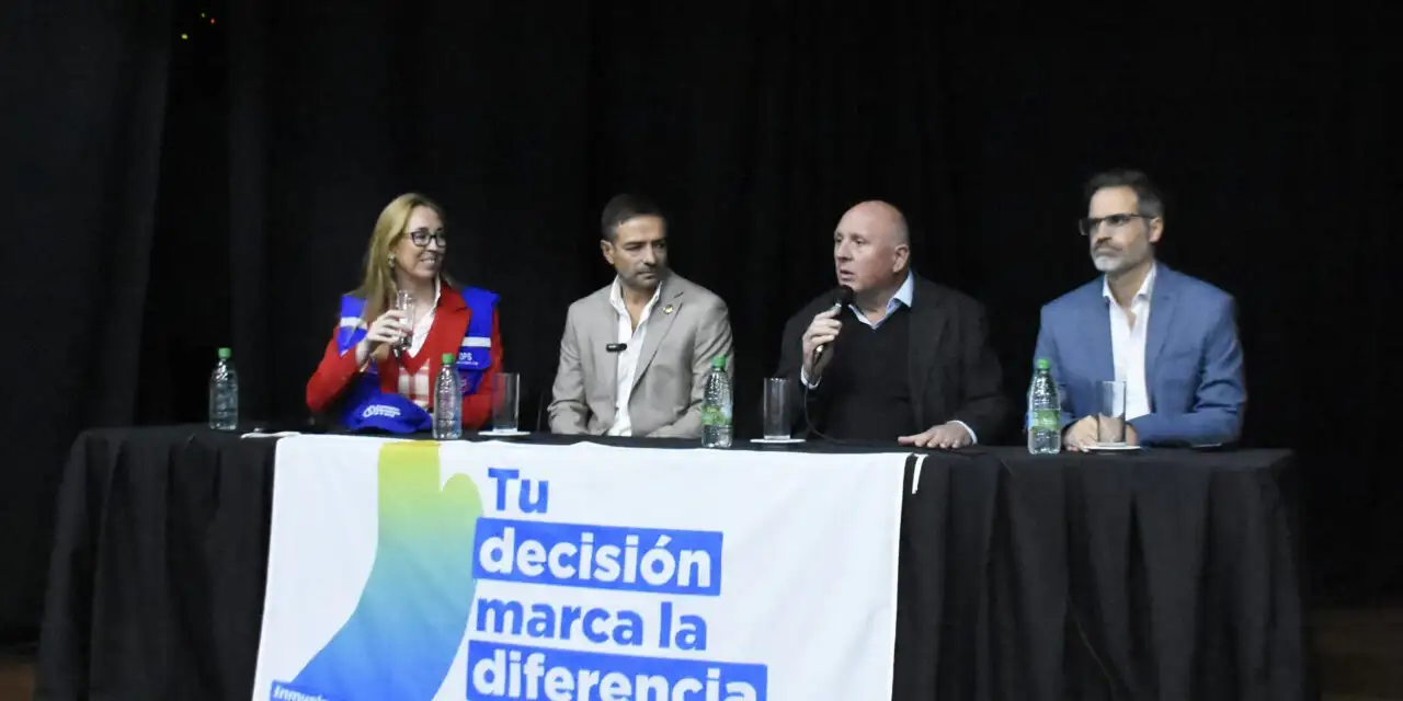 Refuerzan en Crespo la campaña de vacunación y avanzan hacia un sistema digital para recuperar esquemas incompletos