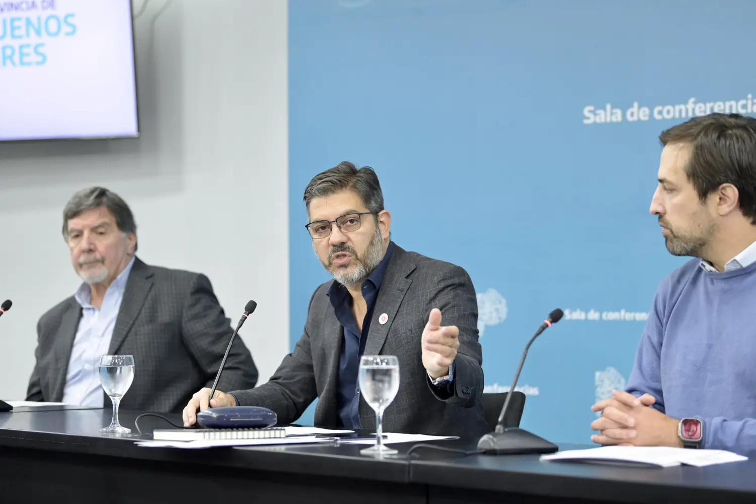 Sileoni, Bianco y Kreplak en la conferencia de prensa de este lunes.
