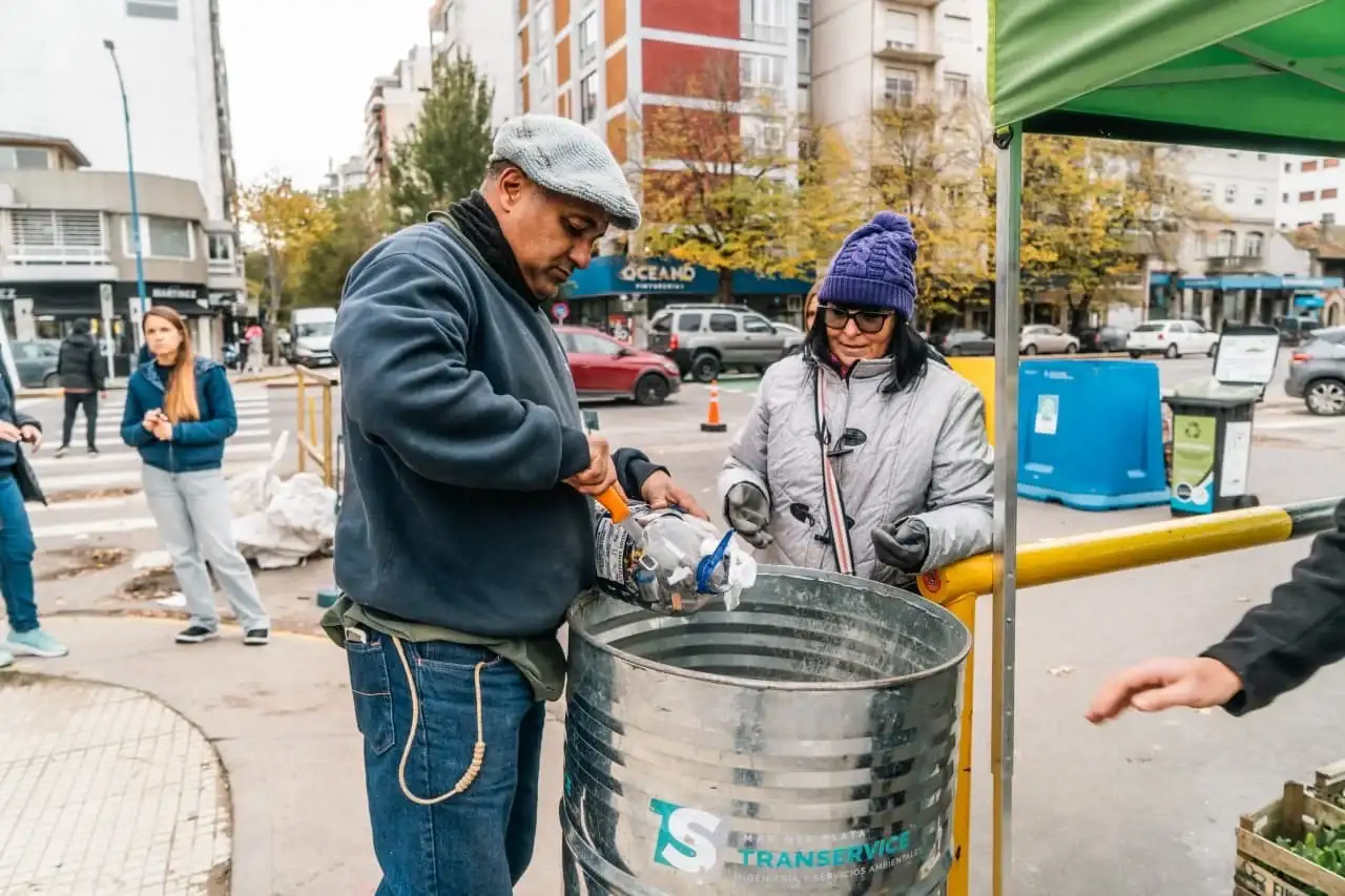 La jornada organizada por el Municipio incluirá recepción de residuos, ecocanje y entrega de árboles.