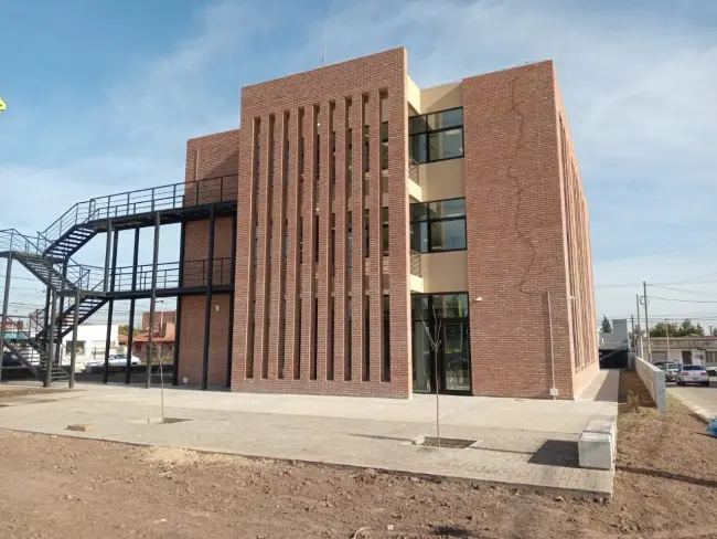 Se inauguró una nueva Casa de la Provincia y las fotos adelantan cómo quedará la de Necochea