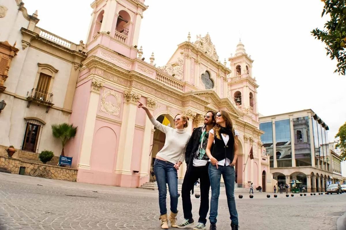 Semana Santa: cayó 16% la cantidad de viajeros respecto a 2024, pero el gasto fue significativo