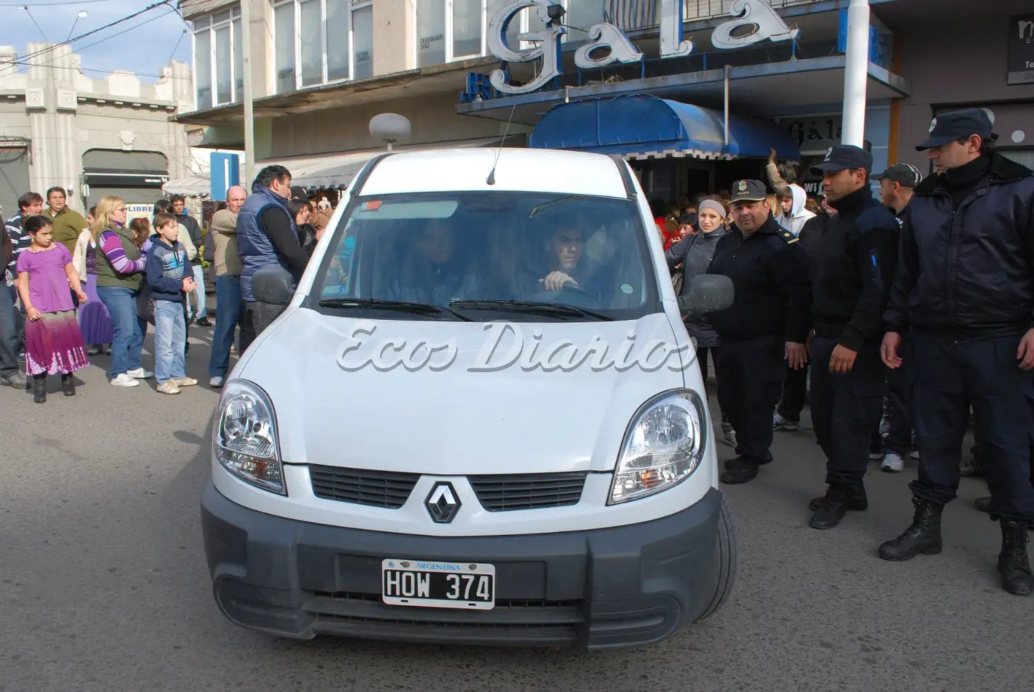 Leo Mattioli Ecos Diarios 6