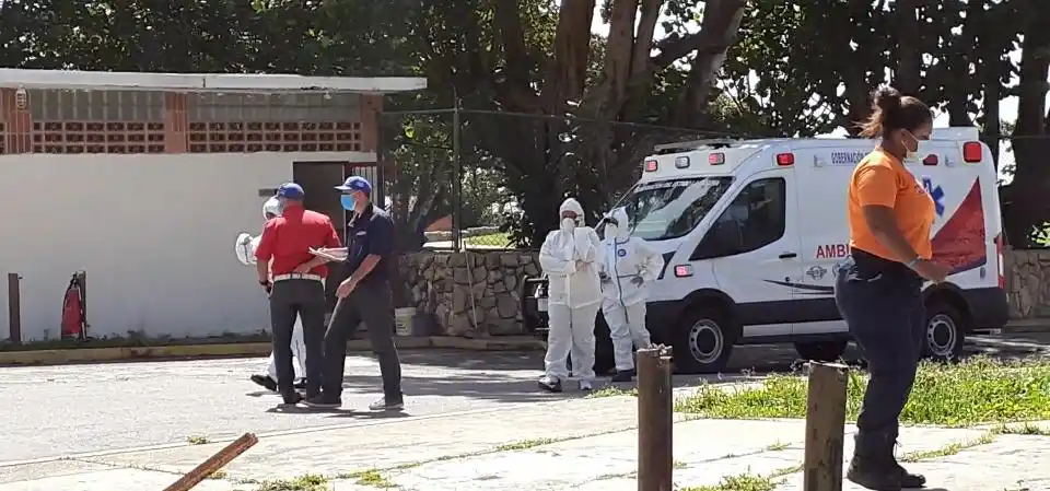 Una fallecida y 142 casos positivos de Covid-19 es el balance en Vargas
