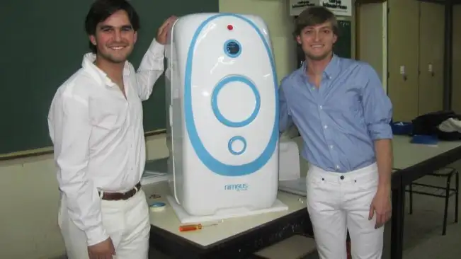 Estudiantes argentinos crearon un lavarropas que funciona sin agua