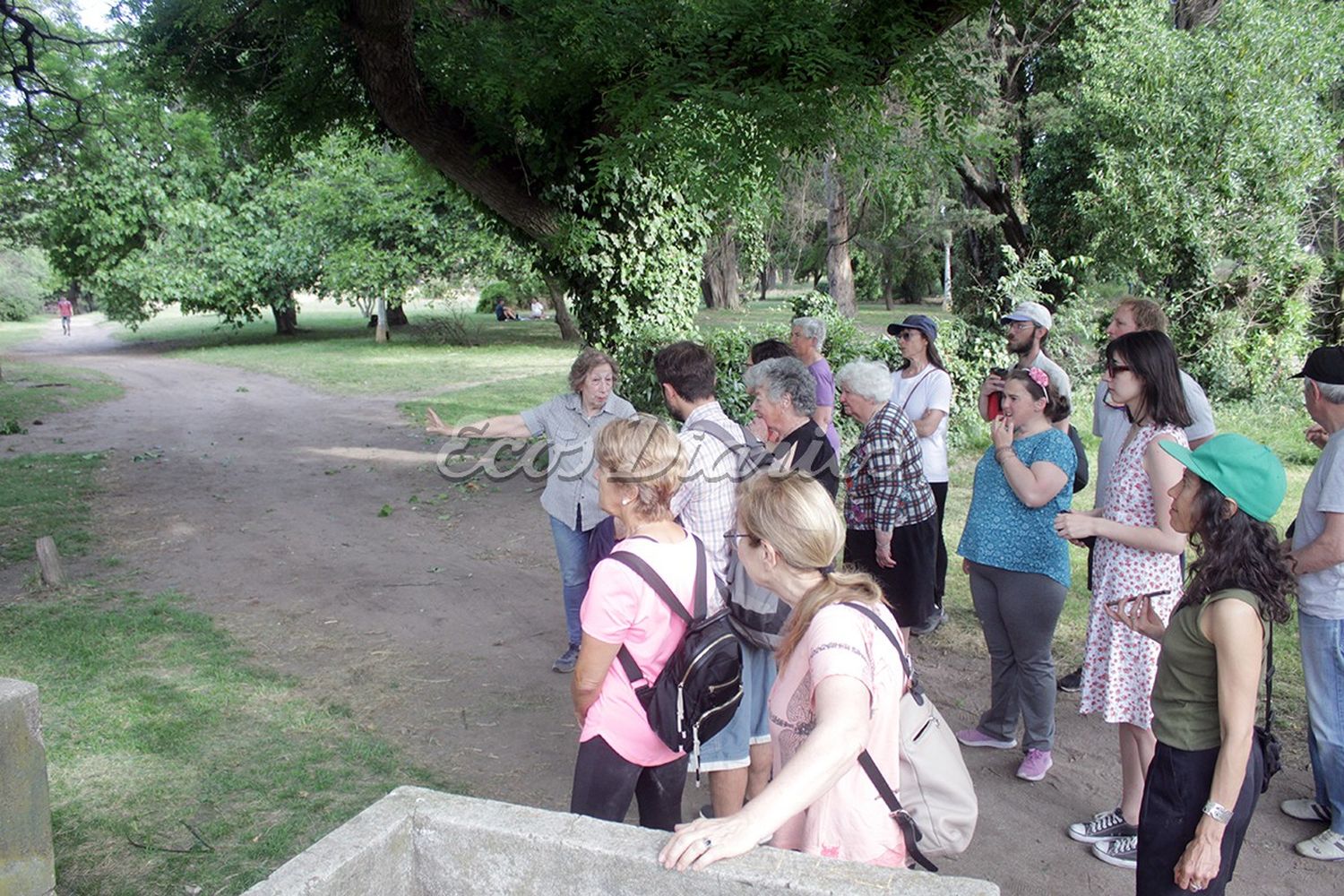 Salida. De reconocimiento por los jardines a cargo de la agrónoma Rosa Sarriés