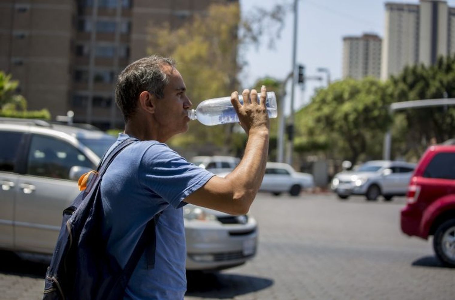 Continúa la alerta roja por temperaturas extremas