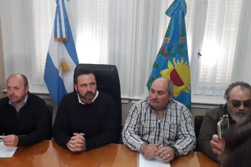 El intendente de Chacabuco acordó una paritaria que va del 25 al 31%