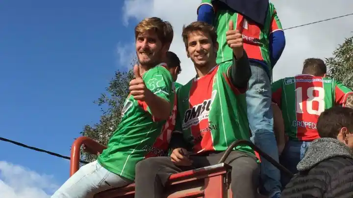 En Carlos Casares celebraron el ascenso de Agropecuario a la Primera B Nacional