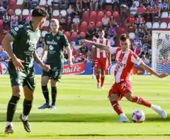 Sarmiento sacó rédito de la crisis de Unión