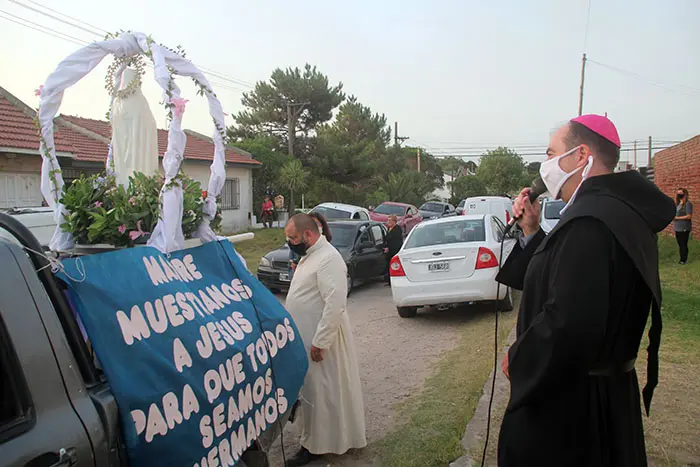 Veneraron a la virgen de Lourdes