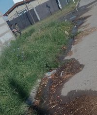 Quejas en barrio Palermo por una pérdida de agua en Argerich y Las Malvinas