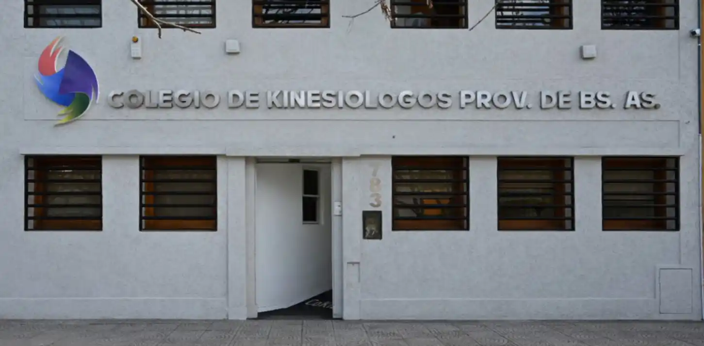 Kinesiólogos de Provincia piden pago urgente y actualización de honorarios a IOMA y obras sociales