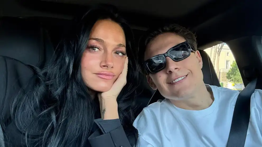La pareja le dio la bienvenida a su primera hija juntos