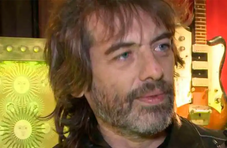 Detuvieron al hijo de Pappo Napolitano por golpear y secuestrar a su pareja