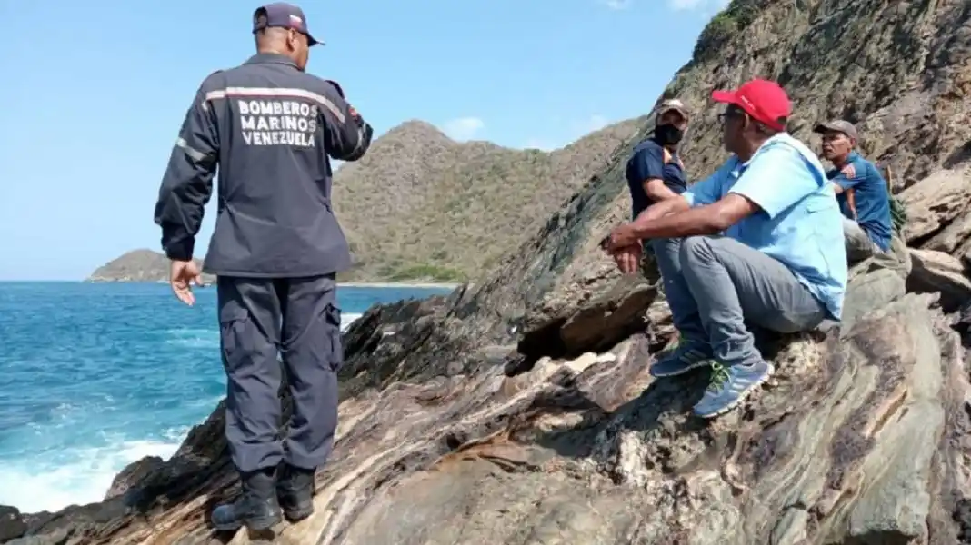 Hallan el cadáver de uno de los jóvenes desaparecidos durante mar de leva en Puerto Cabello