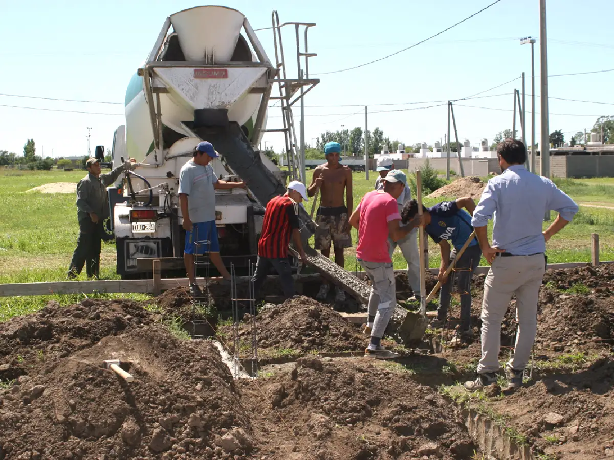 Arroyito: municipio inició la construcción de 14 nuevas viviendas 