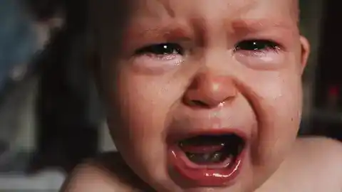 Rocío dejó un mensaje en la entrada del edificio.