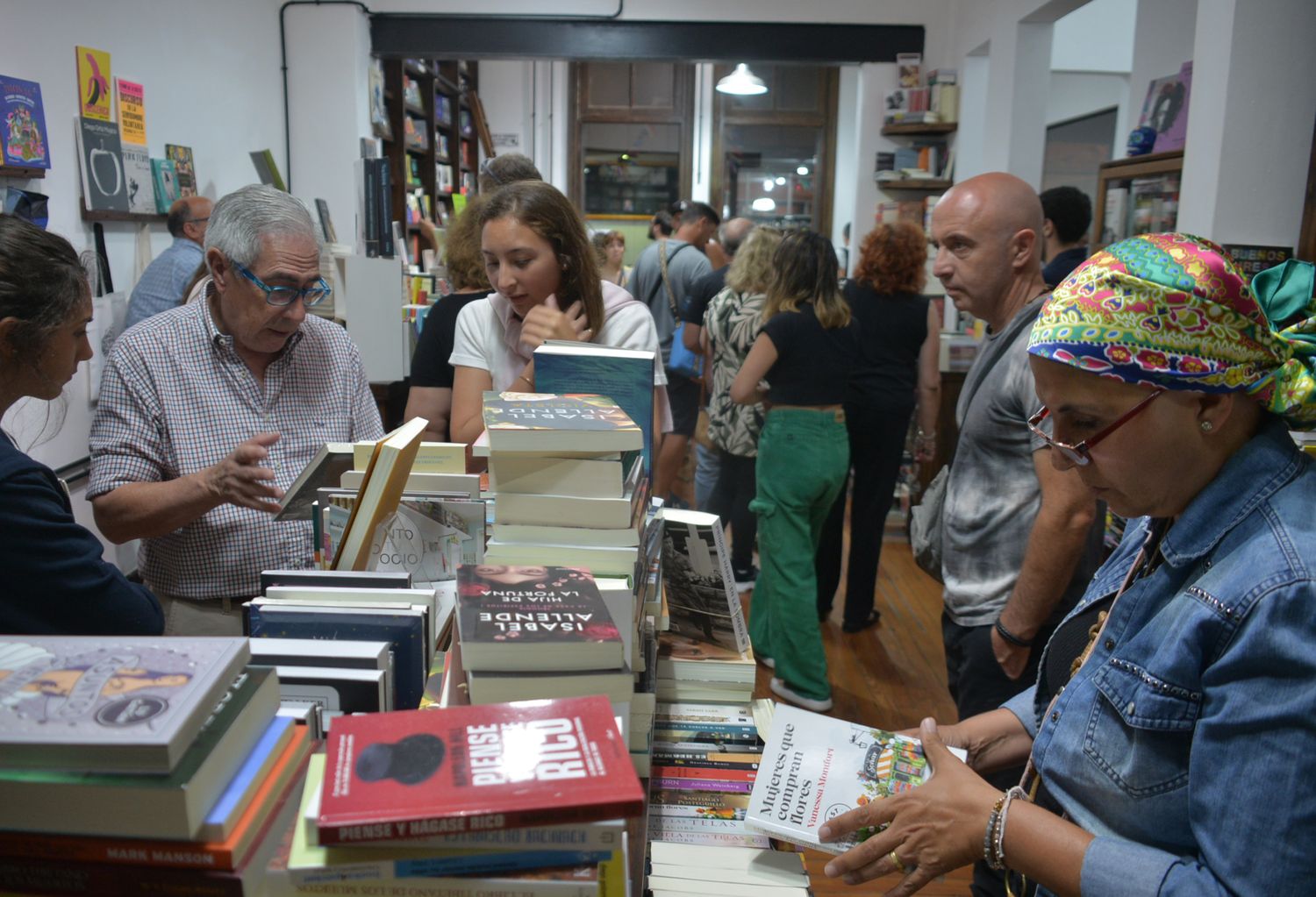 Buscarán cerrar el Fondo Nacional de las Artes, reformar la Conabip y desregular las librerías